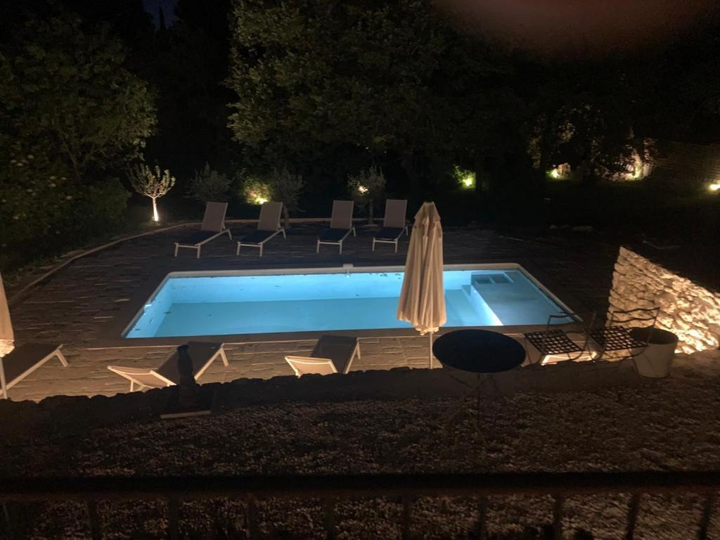 La Maison D'Hamih "Gite Et Chambres D'Hotes Uzès Exteriér fotografie